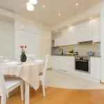 Apartment Beautiful With Spacious Terrace By Renters Warschau