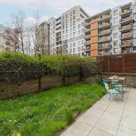 Apartment Beautiful With Spacious Terrace By Renters *