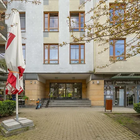 Apartment Beautiful With Spacious Terrace By Renters